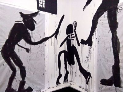 Выставка Алисы Йоффе "Беспредел". Фото: moe-online.ru Выставка Алисы Йоффе "Беспредел". Фото: moe-online.ru