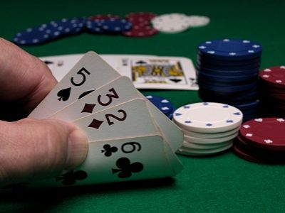 Игра в покер. Источник - bizresurs.com.ua Игра в покер. Источник - bizresurs.com.ua