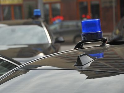 Кортеж с мигалками. Источник - kp.ru Кортеж с мигалками. Источник - kp.ru