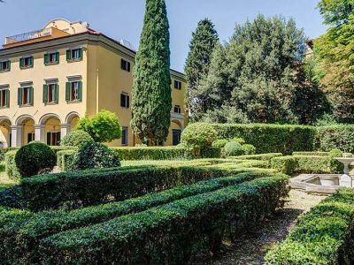 Вилла в Италии экс-главы НПО "Космос" Андрея Чернякова. Источник - www.kommersant.ru Вилла в Италии экс-главы НПО "Космос" Андрея Чернякова. Источник - www.kommersant.ru