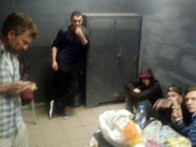 Задержанные на митинге против коррупции в Петербурге. Фото: Twitter Александра Шуршева Задержанные на митинге против коррупции в Петербурге. Фото: Twitter Александра Шуршева