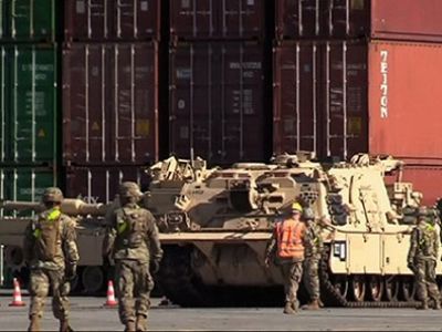 Тяжелая военная бронетехника США в Гданьске. Фото: img.rl0.ru Тяжелая военная бронетехника США в Гданьске. Фото: img.rl0.ru