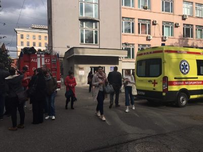 Эвакуация здания редакции "Новой газеты". Фото: novayagazeta.ru