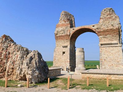 Римский город Карнунтум. Источник - oattravel.com Римский город Карнунтум. Источник - oattravel.com