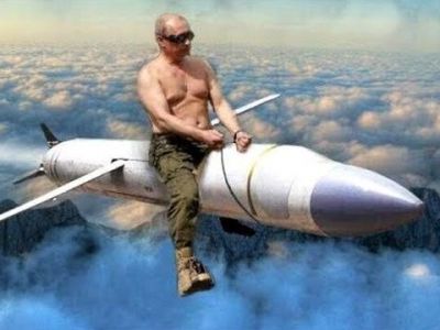 Путин на крылатой ракете. Коллаж: argumentua.com Путин на крылатой ракете. Коллаж: argumentua.com