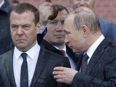 Дмитрий Медведев и Владимир Путин. Фото: Reuters Дмитрий Медведев и Владимир Путин. Фото: Reuters