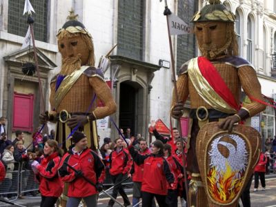 Плетеные фигуры Гога и Магога на процессии в Лондонском Сити. Фото: pindrop.sacoapartments.com Плетеные фигуры Гога и Магога на процессии в Лондонском Сити. Фото: pindrop.sacoapartments.com