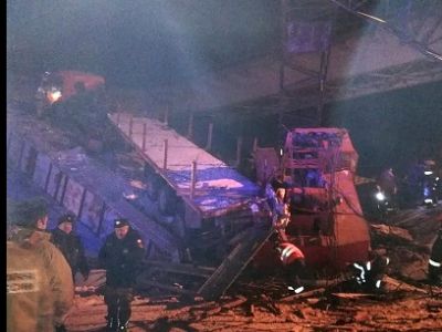 Рухнувший мост в ХМАО. Фото: tass.ru Рухнувший мост в ХМАО. Фото: tass.ru