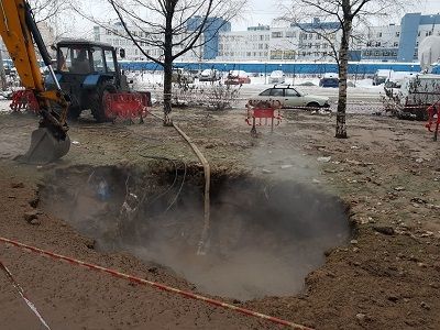 Прорыв трубы в Петербурге. Фото: gptek.spb.ru Прорыв трубы в Петербурге. Фото: gptek.spb.ru