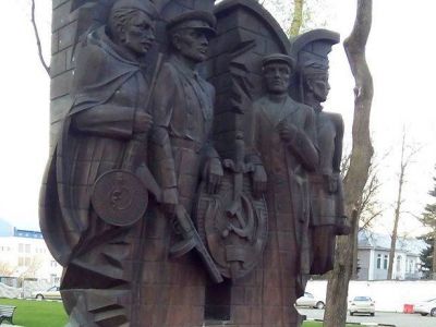 Памятник "полку НКВД" у здания тульского ФСБ. Фото: А.Хоц facebook.com/alexandr.hotz Памятник "полку НКВД" у здания тульского ФСБ. Фото: А.Хоц facebook.com/alexandr.hotz