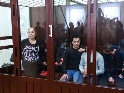 Обвиняемые по делу о взрыве в метро. Фото: meduza.io Обвиняемые по делу о взрыве в метро. Фото: meduza.io