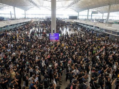 Аэропорт Гонконга. Фото: REUTERS Аэропорт Гонконга. Фото: REUTERS