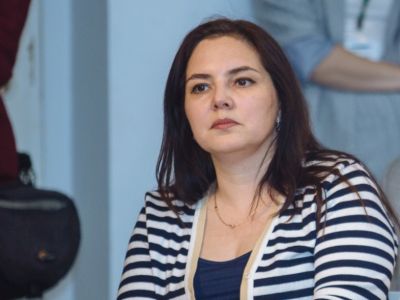 Ирина Алашкевич на выступлении губернатора в Клубе публичной политики. Фото: irk.ru Ирина Алашкевич на выступлении губернатора в Клубе публичной политики. Фото: irk.ru