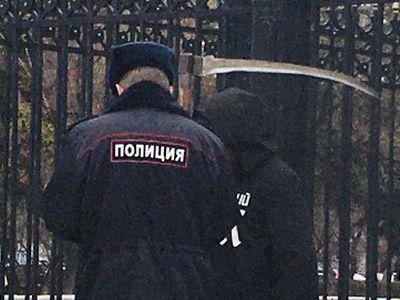 "Смерть с косой". Фото: Марина Садчикова, Каспаров.Ru "Смерть с косой". Фото: Марина Садчикова, Каспаров.Ru