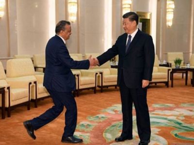 Глава ВОЗ Тедрос Гебреисус и Си Цзиньпин. Фото: cnbc.com Глава ВОЗ Тедрос Гебреисус и Си Цзиньпин. Фото: cnbc.com