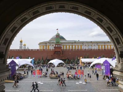Книжная ярмарка "Красная площадь". Фото: Гавриил Григоров/ТАСС Книжная ярмарка "Красная площадь". Фото: Гавриил Григоров/ТАСС