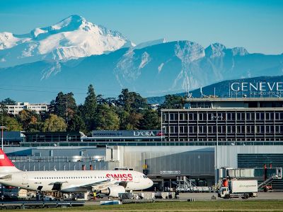 Аэропорт Женевы Куантран (Geneva International Airport, Cointrin Airport). Фото: Loris von Siebenthal Аэропорт Женевы Куантран (Geneva International Airport, Cointrin Airport). Фото: Loris von Siebenthal