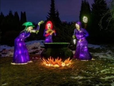 Ведьмы в парке Архангельска. Фото: администрация Архангельска Ведьмы в парке Архангельска. Фото: администрация Архангельска