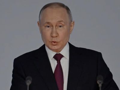 Оглашение Путиным послания. Фото: "Коммерсант" Оглашение Путиным послания. Фото: "Коммерсант"