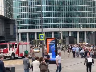 Эвакуация в Москва-сити. Фото: МСК1.Ru Эвакуация в Москва-сити. Фото: МСК1.Ru