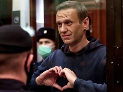 Алексей Навальный во время судебного заседания в Москве в 2021 году после того, как вернулся в Россию после покушения на него. Фото: Пресс-служба Мосгорсуда Алексей Навальный во время судебного заседания в Москве в 2021 году после того, как вернулся в Россию после покушения на него. Фото: Пресс-служба Мосгорсуда