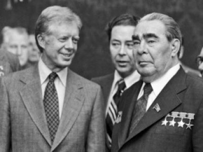 Джимми Картер и Леонид Брежнев, 1979. Фото: ТАСС Джимми Картер и Леонид Брежнев, 1979. Фото: ТАСС