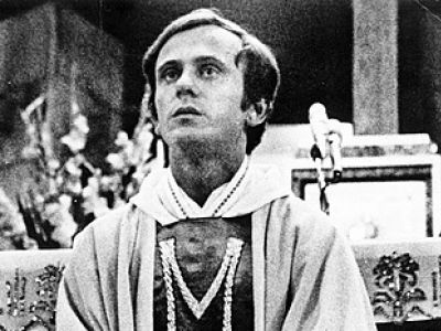 Ежи Попелушко. Фото: ru.wikipedia.org Ежи Попелушко. Фото: ru.wikipedia.org