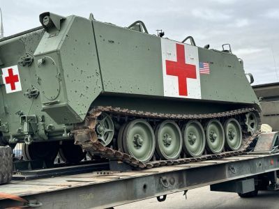 Украинская санитарная машина, захваченная российской армией Украинская санитарная машина, захваченная российской армией