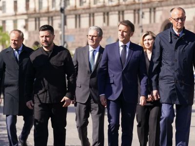 Туск, Зеленский, Стармер, Макрон, Мерц. Фото: nypost.com Туск, Зеленский, Стармер, Макрон, Мерц. Фото: nypost.com