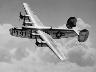 B-24 Liberator – американский тяжёлый бомбардировщик времён Второй мировой войны. Источник: wikimedia.org B-24 Liberator – американский тяжёлый бомбардировщик времён Второй мировой войны. Источник: wikimedia.org
