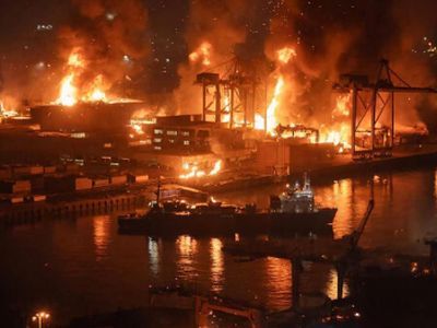 Пожар в порту. Фото: sochistream.ru